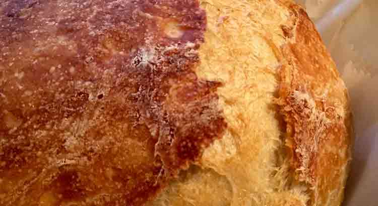 Easy Ways to Make Sourdough With Perfect Crispy Crust