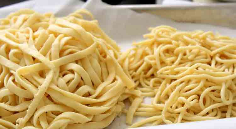 5 Simple Ways to Stop Pasta Sticking Together When Cold