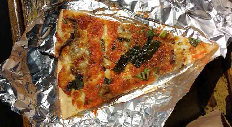 Can You Cook Pizza on Aluminum Foil