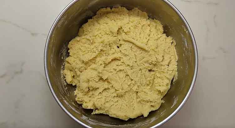 Simple Ways to Fix Crumbly Sugar Cookie Dough