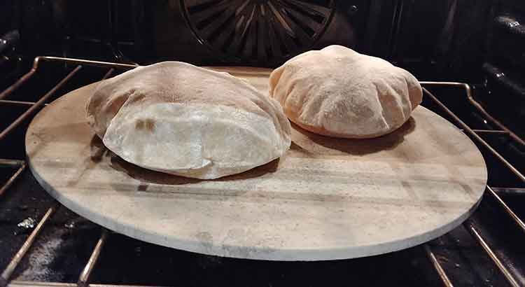 Simple Ways to Warm up Pita Bread