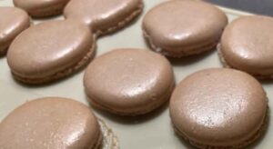 Why Are My Macarons Browning? (7 Common Reasons +Fixes) - The Dough Academy