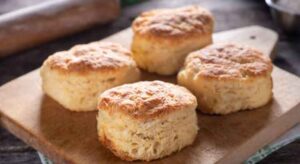 Scones vs Biscuits (What’s the Difference) – The Dough Academy